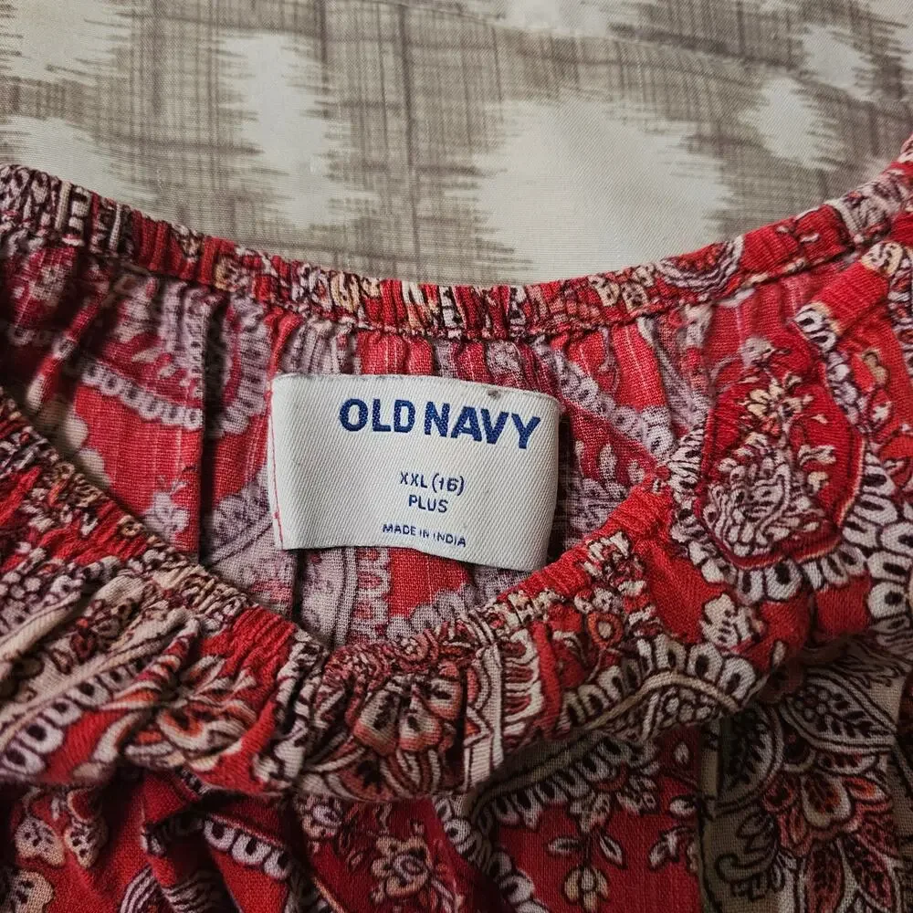 Old Navy Girls Size XXL (Size 16) Red White Paisley Print Flutter Sleeve Top